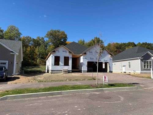 2-196 Larrow Drive, Williston, VT, 05495 | Card Image