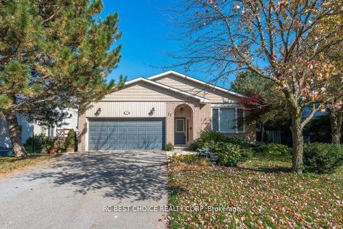 11 Emily Carr St, Unionville, ON, L3R2K3 | Card Image