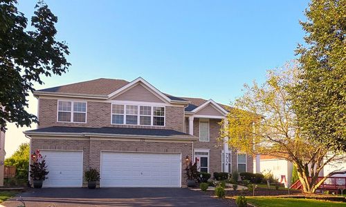 772 Lindsey Ln, Bolingbrook, IL, 60440-6110 | Card Image