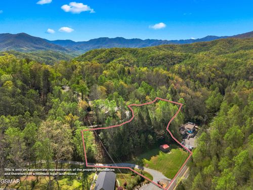 238 Buckhorn Rd, Gatlinburg, TN, 37738-5913 | Card Image
