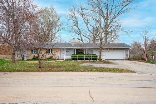 1407 Bolkinwood Dr, Freeport, IL, 61032-6131 | Card Image