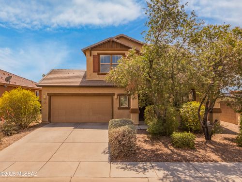 8423 N Douglas Fir Dr, Tucson, AZ, 85743-7292 | Card Image