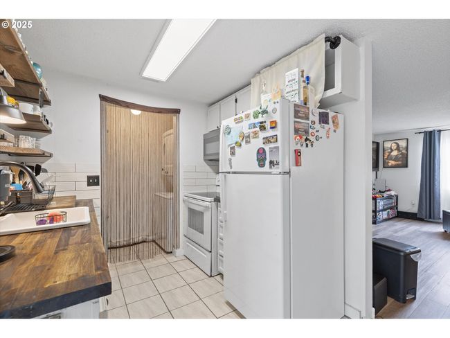 J53 - 159 Sw Florence Ave, Condo with 2 bedrooms, 1 bathrooms and 1 parking in Gresham OR | Image 8