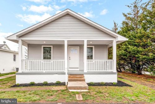 557 Durham Rd, NEWTOWN, PA, 18940-9615 | Card Image