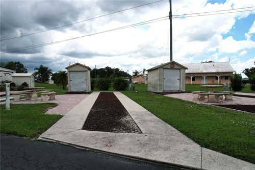 32-2969 Driver Ln, Bowling Green, FL, 33834-6015 | Card Image