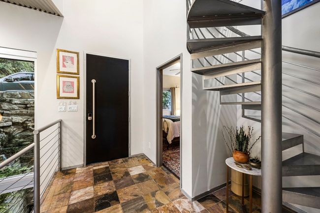 Entrance hallway to home. | Image 38