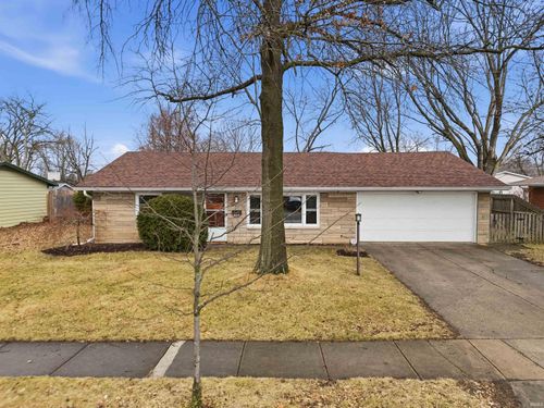 940 Hollyhill Dr, Fort Wayne, IN, 46819-1439 | Card Image