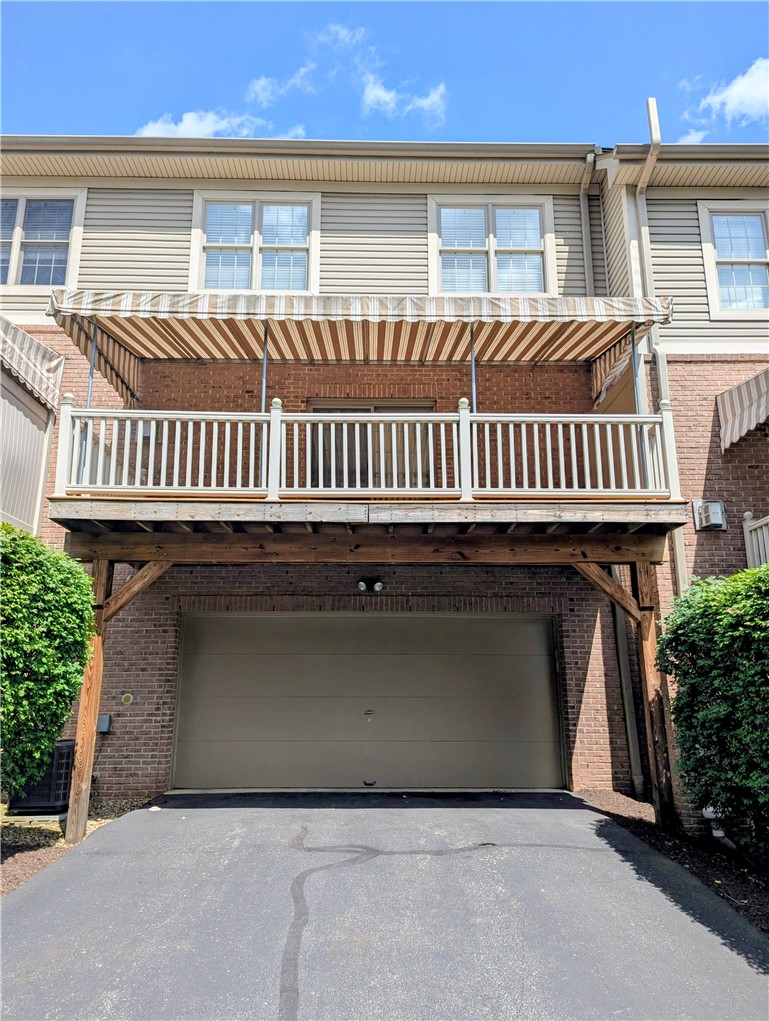 Residential in Franklin Park 4