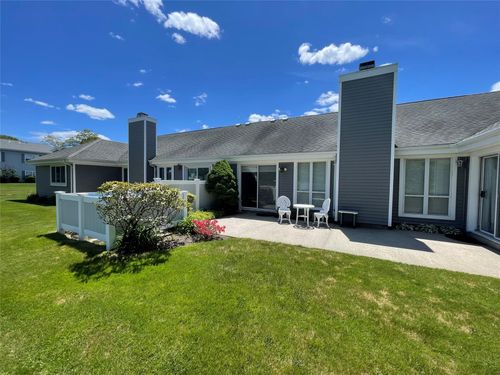 381 Quarry Pond Ct, Moriches, NY, 11955-1706 | Card Image