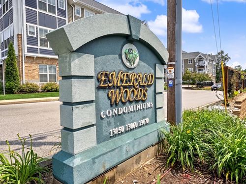 13050 W Bluemound Rd, Elm Grove, WI, 53122-2661 | Card Image