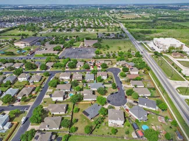 1107 Ascot St, House other with 3 bedrooms, 2 bathrooms and 2 parking in Georgetown TX | Image 35