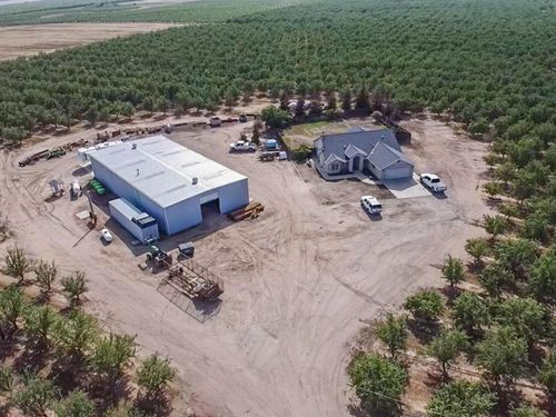 14155 Buchanan Hollow Rd, Le Grand, CA, 95333-9509 | Card Image