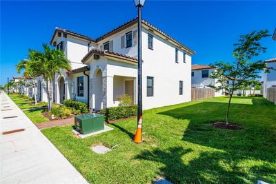 11852 - 11852 Sw 245th Ter, Townhouse with 3 bedrooms, 3 bathrooms and null parking in Homestead FL | Image 3