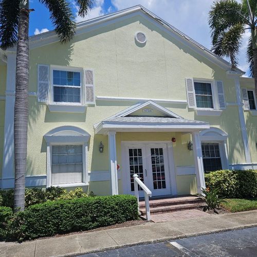 b-4728 Beach Dr Se, ST PETERSBURG, FL, 33705-4861 | Card Image
