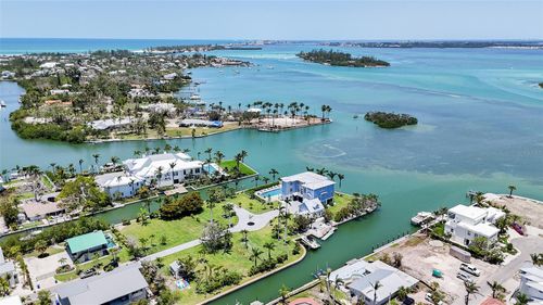 630 De Narvaez Dr, LONGBOAT KEY, FL, 34228-1408 | Card Image