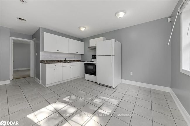 9 Sunnidale Rd, Home with 4 bedrooms, 2 bathrooms and 6 parking in Barrie ON | Image 30
