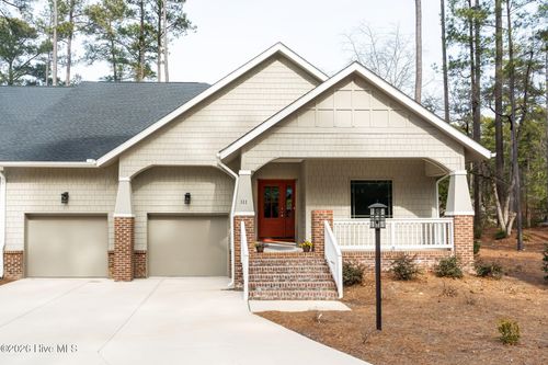 111 Lamplighter Village Dr, Pinehurst, NC, 28374-8264 | Card Image