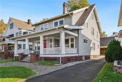 3230 Euclid Hts Boulevard, Home with 8 bedrooms, 2 bathrooms and null parking in Cleveland Heights OH | Image 3