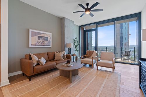 1205-84 East Avenue, Austin, TX, 78701 | Card Image