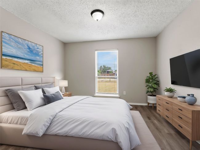 Front bedroom with ensuite bath | Image 10