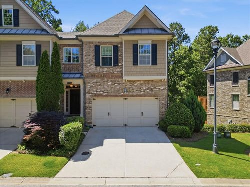 7670 Glisten Ave, Atlanta, GA, 30328-2495 | Card Image