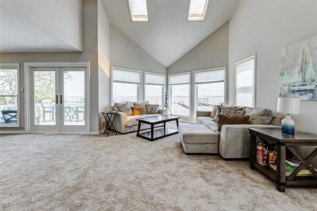 1547 John St, House other with 3 bedrooms, 2 bathrooms and 1 parking in San Leon TX | Image 6