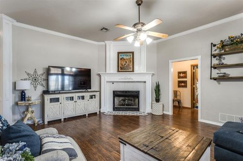 10613 Nw 38th St, Yukon, OK, 73099-6003 | Card Image