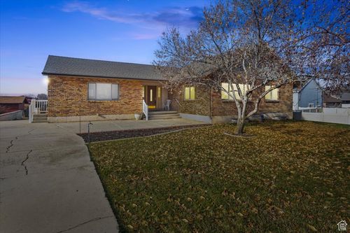 685 N 660 W, West Bountiful, UT, 84087 | Card Image