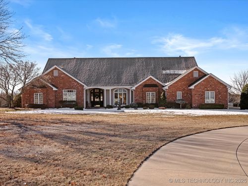 2501 Rice Creek Road, Bartlesville, OK, 74006 | Card Image