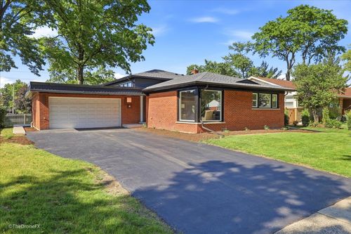 188 W Kathleen Dr, Park Ridge, IL, 60068-2618 | Card Image