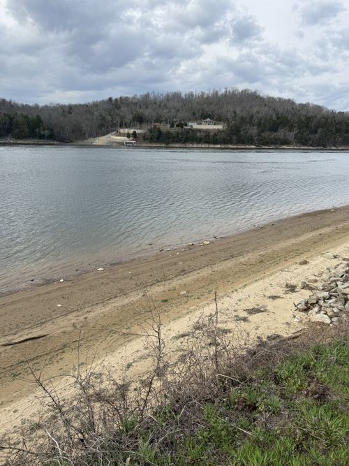 706 S River Front Dr, Clifton, TN, 38425 | Card Image
