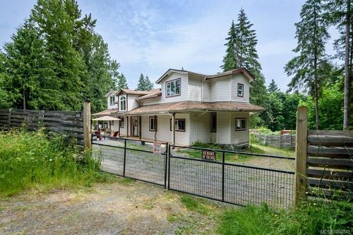 2524 Macaulay Rd, Black Creek, BC, V9J1B5 | Card Image