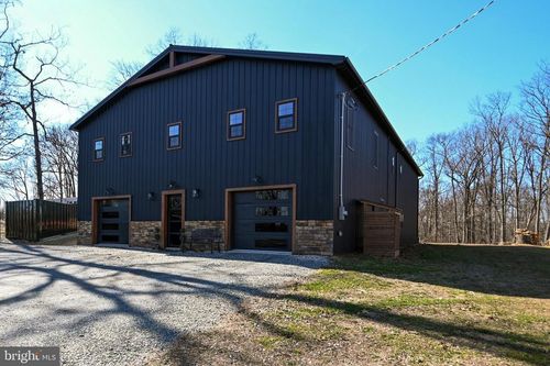 3828 Brownton Rd, FELTON, PA, 17322-7721 | Card Image