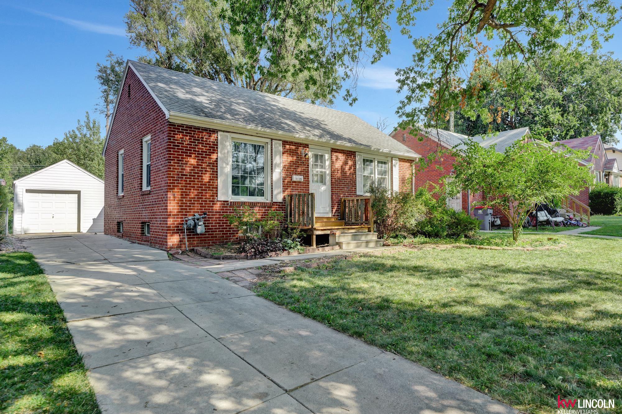 Idylwild Dr, Lincoln, NE 68503