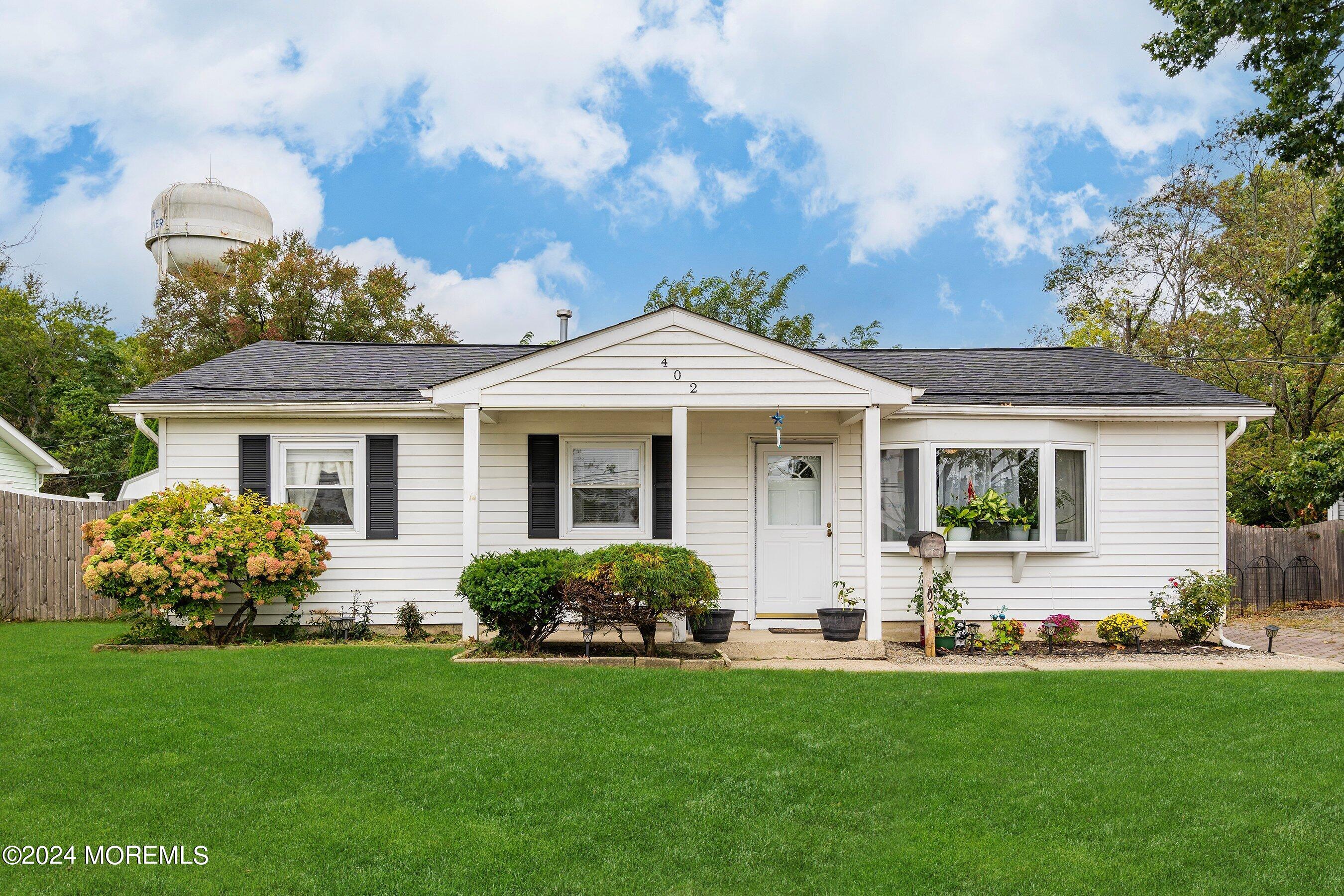 Chamberlain St, Toms River, NJ 08757