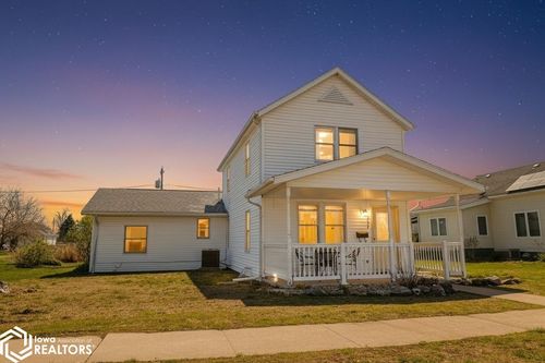 2724 Avenue M, Fort Madison, IA, 52627-3843 | Card Image