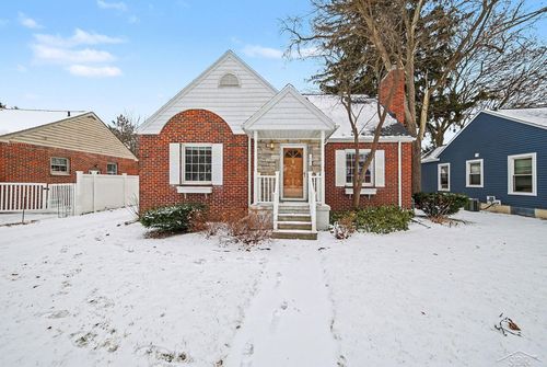 1662 Glendale Ave, Saginaw, MI, 48638-4767 | Card Image