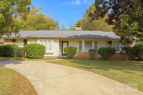 2025 Tyvola Rd, Charlotte, NC, 28210-2963 | Card Image