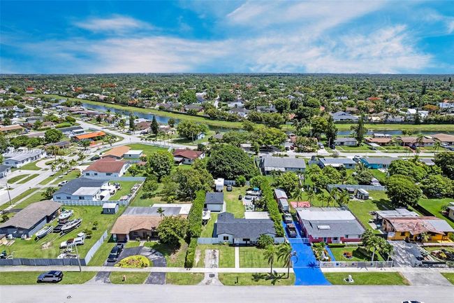 10371 Sw 146 Th St, House other with 5 bedrooms, 3 bathrooms and null parking in Miami FL | Image 9