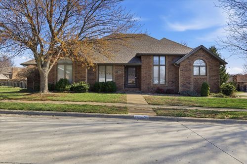 2616 S Williams Ave, Springfield, MO, 65807-5576 | Card Image