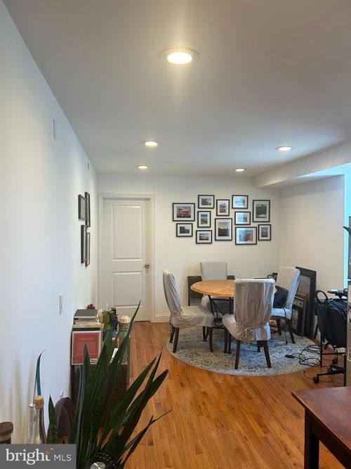 1704 E Passyunk Ave, PHILADELPHIA, PA, 19148-1518 | Card Image