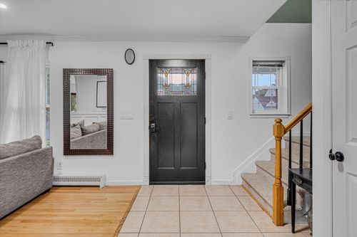 5 Michelle Ln, Selden, NY, 11784-2126 | Card Image
