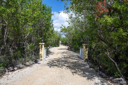 481 E Shore Dr, Summerland Key, FL, 33042-4526 | Card Image