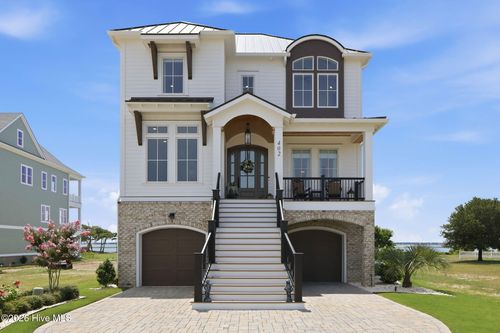 402 Kensington Pl, Newport, NC, 28570-3808 | Card Image
