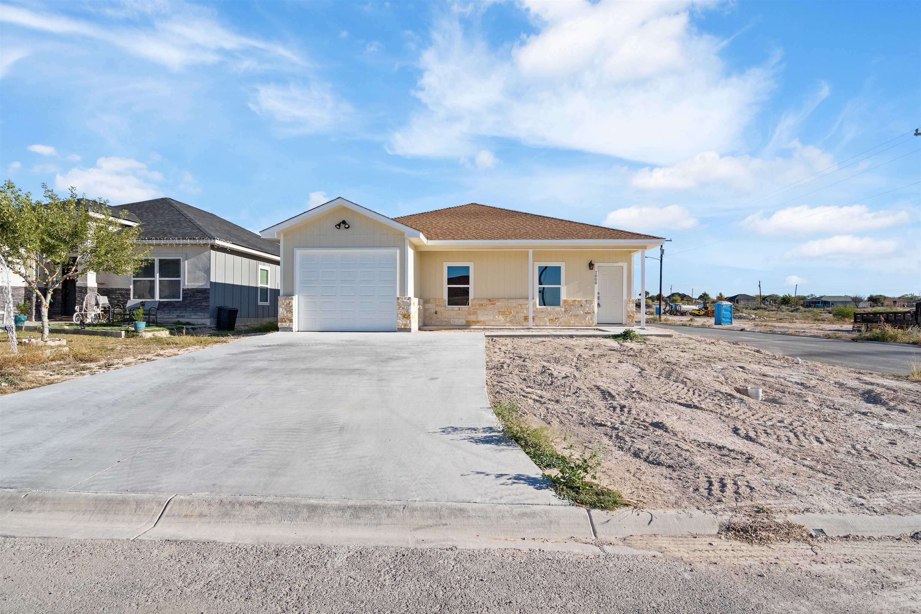 Residential in Del Rio 3