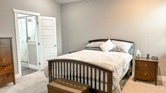 Primary Bedroom | Image 15