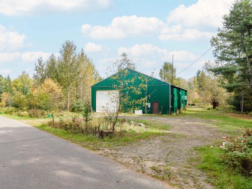 180 Lynx Ln, Iron River, MI, 49935-9572 | Card Image