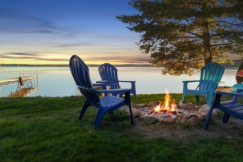 7558 Timberline St Ne, Kalkaska, MI, 49646-9562 | Card Image