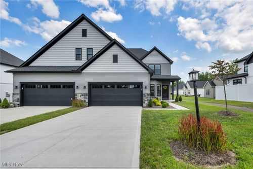 8761 Windfall Ct, North Royalton, OH, 44133-1005 | Card Image