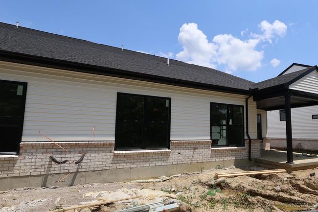 5717 White Pine Ln, House other with 3 bedrooms, 3 bathrooms and null parking in Fairfield Twp OH | Image 7